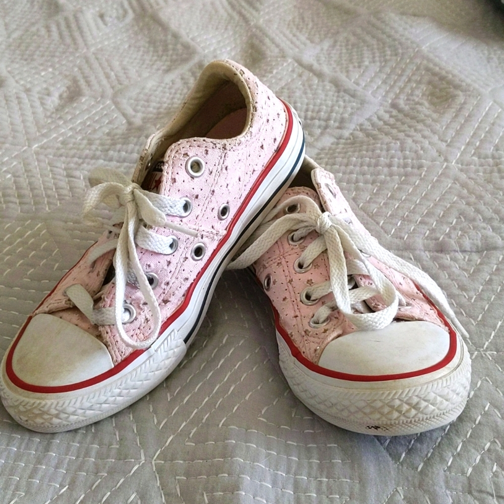 Girls Converse